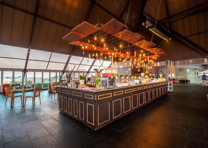 Kutabex Beachfront Hotel 3* Kuta (Bali)