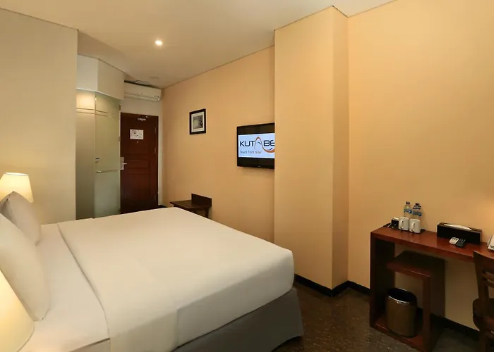 Kutabex Beachfront Hotel 3*