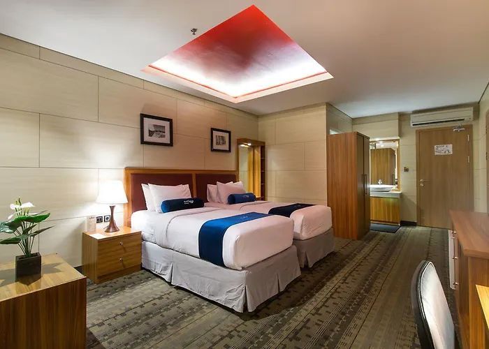 Hotel Kutabex Beachfront Hotel 3*